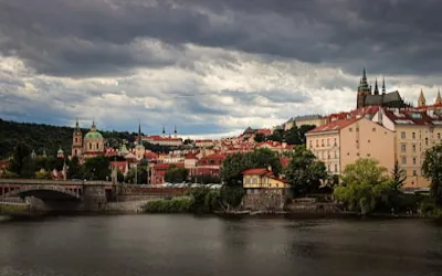 Úklid bytů a domů — Praha 12